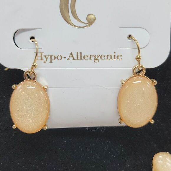 🔺️NWT Charming Charlie Peachy Pink Floral Necklace & Earring Set - Picture 5 of 10